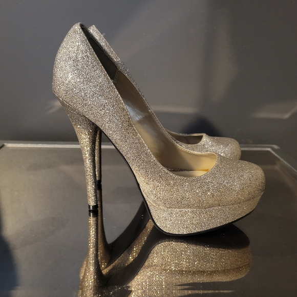 G21 Gold Glitter Pumps 8.5 - Picture 3 of 4